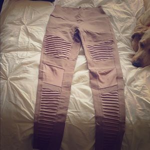 ALO YOGA Pink Moto Leggings *Large*